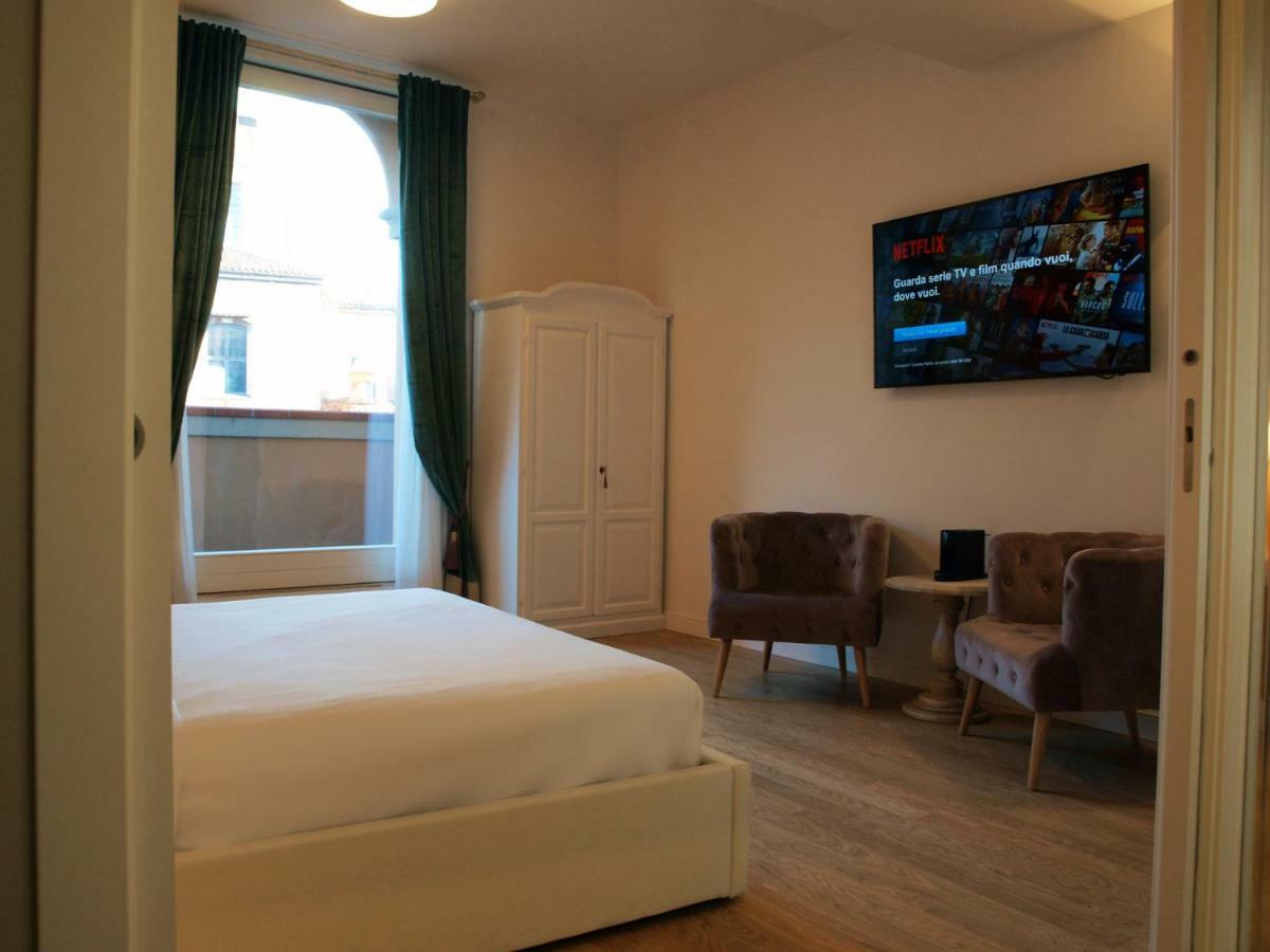 Cosmopolitan Central Rooms 볼로냐 외부 사진